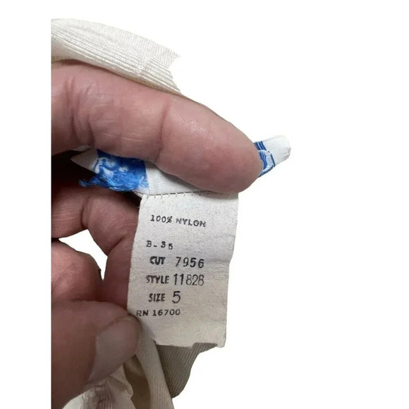 Vtg Long Nightgown Nylon Lingerie Feminine Sissy Lolita Flower Embroidered Small - Picture 10 of 16